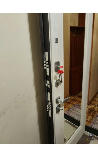 Входная дверь «ФОРМ» цвет: Almon 28/Bianco Veralinga