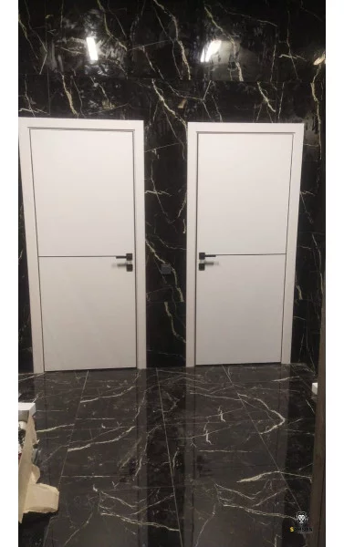 Межкомнатная дверь Лофт-1 Вайт черная кромка с 2-х сторон экошпон/глухая Verda. Размер 200x80 см