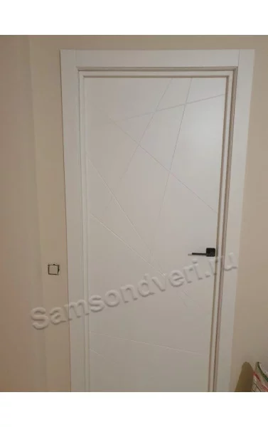 Межкомнатная дверь Граффити-5 Super White пвх Bravo. Размер 200x90 см Межкомнатная дверь Граффити-5 Super White пвх Bravo. Размер 200x90 см